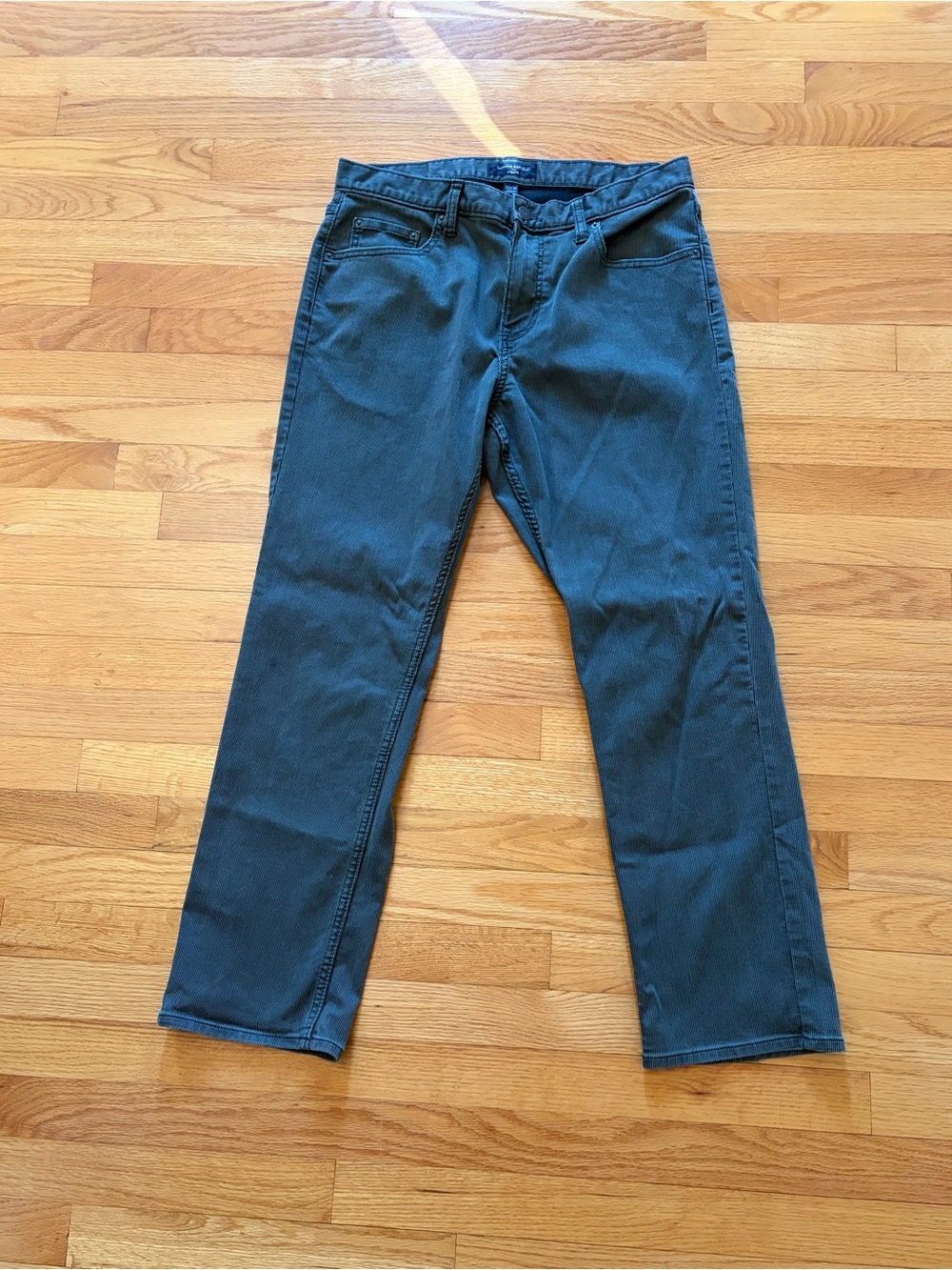 2 pairs of Banana Republic Ribbed Jeans in Gray and Green size 33 by 30 - Picture 10 of 16